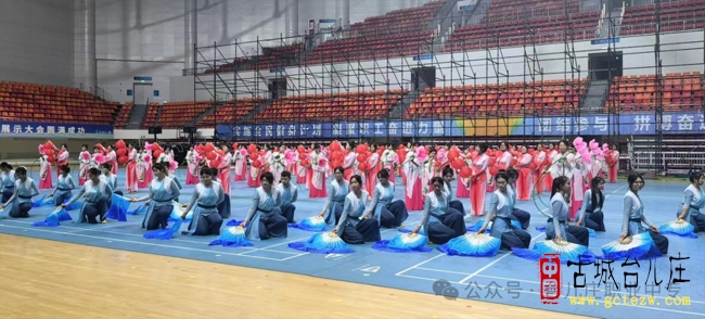 枣庄交通旅游学校圆满完成市十一届运动会开幕式表演任务（图）