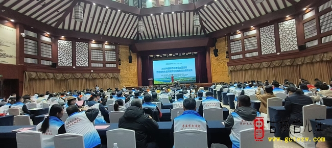 志愿红燃动古城 雷锋精神护运河丨台儿庄区学雷锋志愿者联合会闪耀国际志愿者日（图）