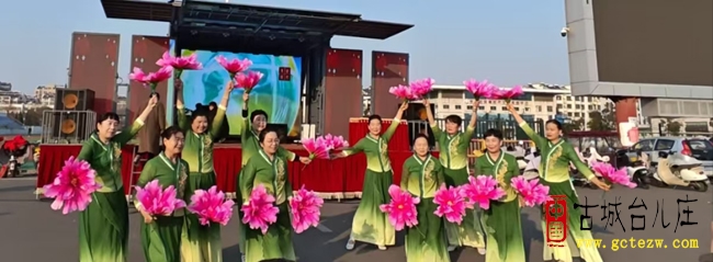 文化惠万家 乐享幸福年丨台儿庄运河街道北园社区迎新村晚精彩上演（图）