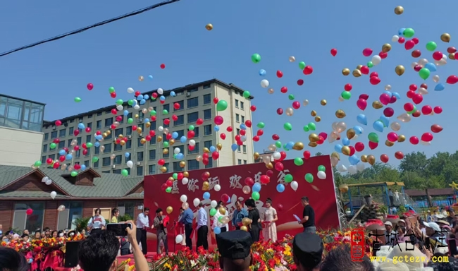 五一民俗盛宴！台儿庄古运义警协会助力逗你玩欢乐谷开业（图）