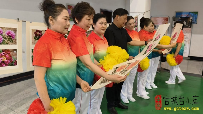 文化遗产日绽放艺术之花：刘同林摄影牡丹展点亮台儿庄（图）