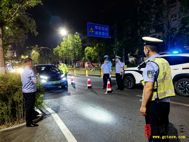 台儿庄交通管理大队扎实开展夏季治安打击整治集中清查行动（图）
