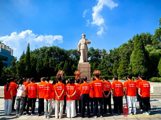 【8月15日】雷锋精神，永放光芒丨纪念雷锋牺牲63周年（图）