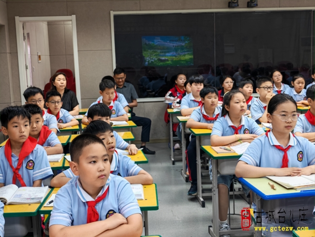 聚焦半日教研 展示徒弟风采 共筑达标课堂丨市中区鑫昌路小学开展新课堂达标课之徒弟汇报课活动（图）