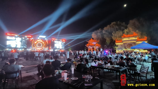 夜游古城氛围感拉满丨台儿庄夏日啤酒音乐盛宴火热上演（图）