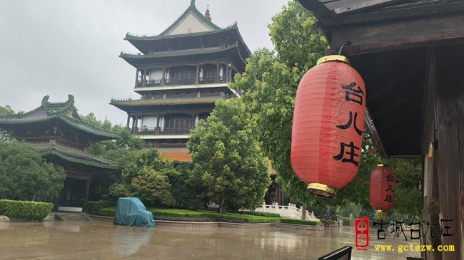 烟雨润古城 寻梦忆峥嵘丨南京游客雨中邂逅最美台儿庄（图）