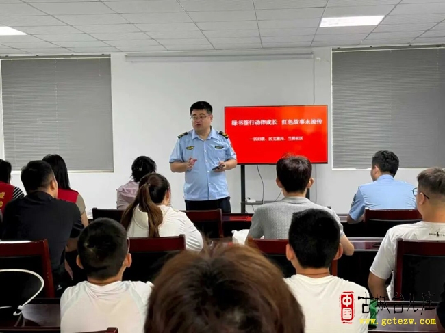台儿庄区开展开学前执法检查和宣传教育（图）
