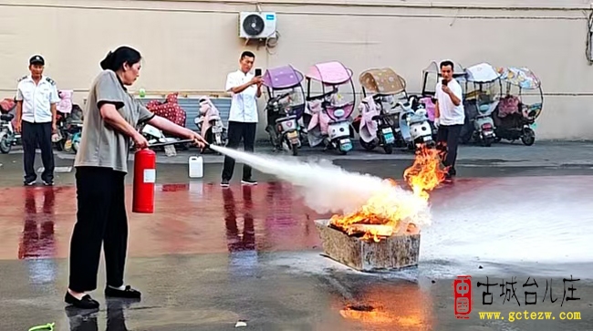 台儿庄大酒店今天开展2025年上半年消防实战演练（图）