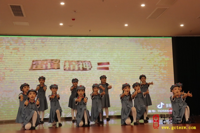 “花开新时代 童心永向党”丨八一建军节台儿庄文艺演出圆满结束（图）