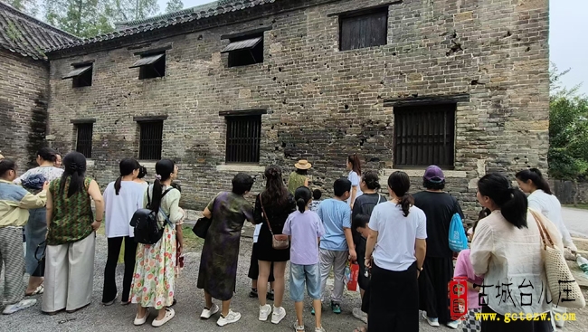 抗战胜利80周年之际 台儿庄开卷有益读书会开展古城游学活动 传承红色基因（图）