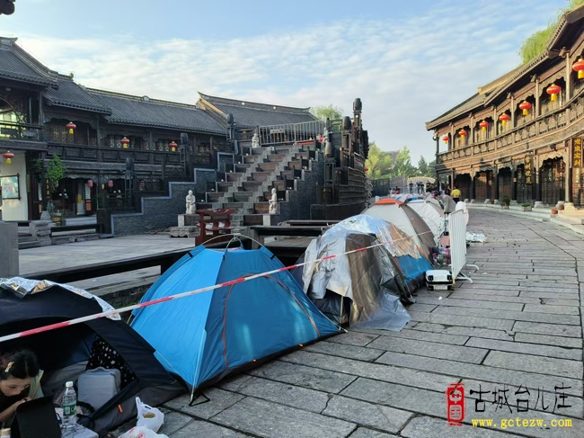 榴红荷艳映水乡 音浪澎湃醉古城丨《永恒之城》音乐节邂逅仲夏台儿庄（图）