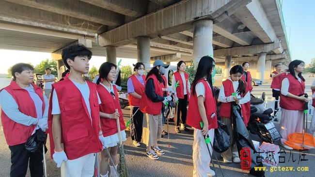 多方联动清河岸 聚力焕新大运河丨台儿庄开展台儿庄大桥周边环境集中整治志愿活动（图）