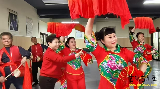 《贺小天鹅舞蹈学校三十华诞》 作者：单立强