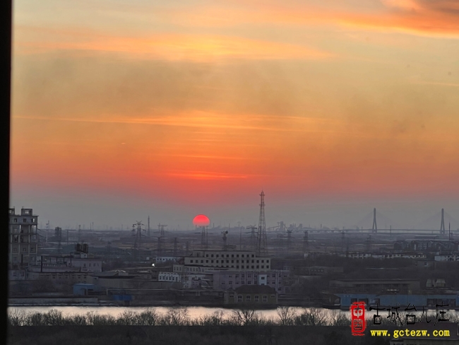 《故乡残阳》作者：单立强