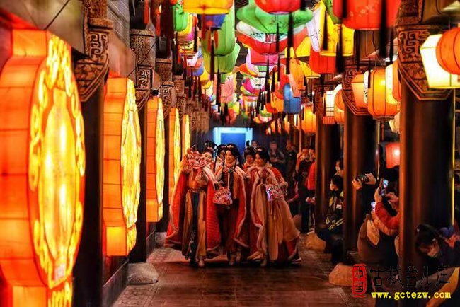 徐福堂：元宵八大花灯